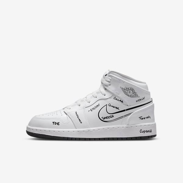 Jordan Παπουτσια Nike Air Jordan 1 Mid Older παιδικα ασπρα μαυρα | NK396UZB