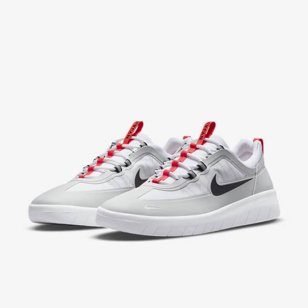 Skate Παπούτσια Nike SB Nyjah Free 2 ανδρικα γκρι ασπρα ανοιχτο κοκκινα μαυρα | NK510UDW