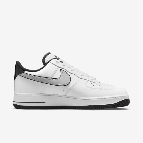 Αθλητικά Παπούτσια Nike Air Force 1 07 LV8 ανδρικα ασπρα μαυρα γκρι ασπρα | NK369PAY