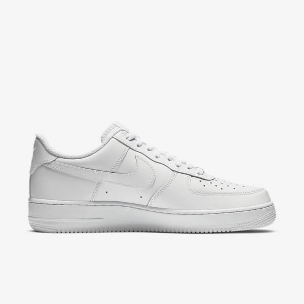 Αθλητικά Παπούτσια Nike Air Force 1 07 ανδρικα ασπρα | NK012GKL