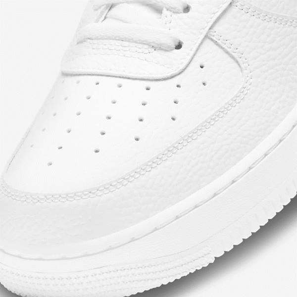Αθλητικά Παπούτσια Nike Air Force 1 07 ανδρικα ασπρα μαυρα | NK804COZ