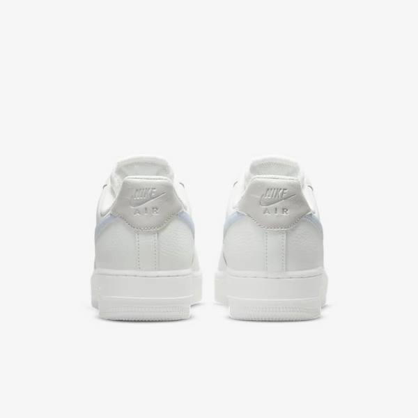 Αθλητικά Παπούτσια Nike Air Force 1 07 γυναικεια ασπρα μεταλλικός ασημι ανοιχτο μπλε | NK369JIU