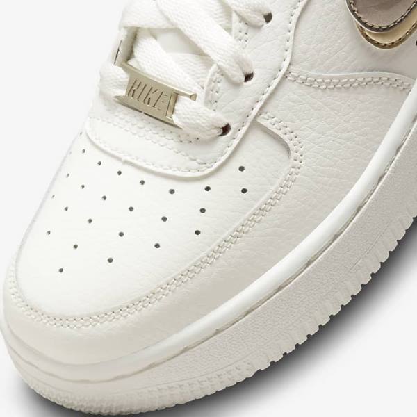 Αθλητικά Παπούτσια Nike Air Force 1 LV8 Older παιδικα ασπρα ροζ μεταλλικός μπλε γκρι | NK853SVN