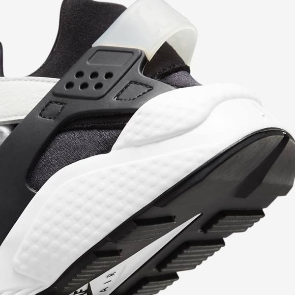 Αθλητικά Παπούτσια Nike Air Huarache ανδρικα μαυρα ασπρα | NK273WMV