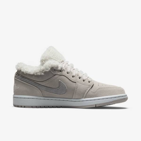 Αθλητικά Παπούτσια Nike Air Jordan 1 Low SE γυναικεια γκρι γκρι ασπρα | NK493UAJ