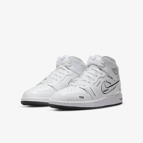 Αθλητικά Παπούτσια Nike Air Jordan 1 Mid Older παιδικα ασπρα μαυρα | NK075KYE