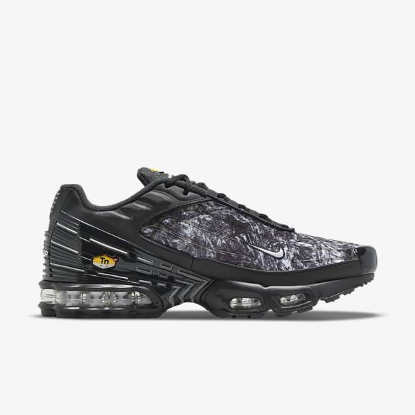 Αθλητικά Παπούτσια Nike Air Max Plus 3 ανδρικα μαυρα σκούρο γκρι ασπρα | NK143UTD