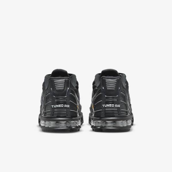 Αθλητικά Παπούτσια Nike Air Max Plus 3 ανδρικα μαυρα σκούρο γκρι ασπρα | NK143UTD