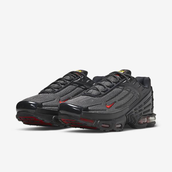 Αθλητικά Παπούτσια Nike Air Max Plus 3 ανδρικα μαυρα ασημι κοκκινα | NK975EXN