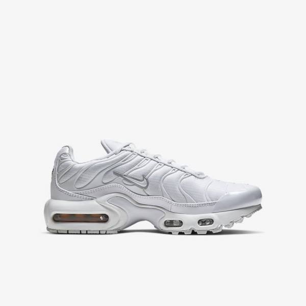 Αθλητικά Παπούτσια Nike Air Max Plus Older παιδικα ασπρα μεταλλικός ασημι ασπρα | NK092LDV