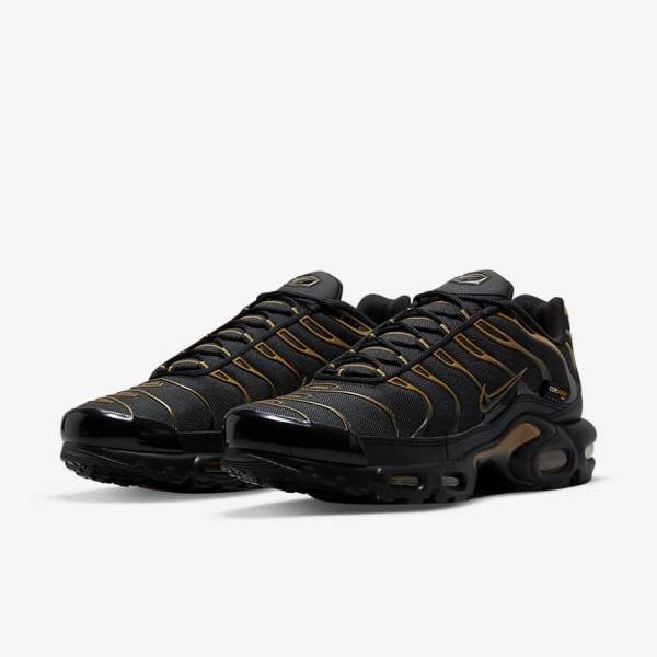 Αθλητικά Παπούτσια Nike Air Max Plus ανδρικα μαυρα καφε χρυσο χρωμα | NK809EFN