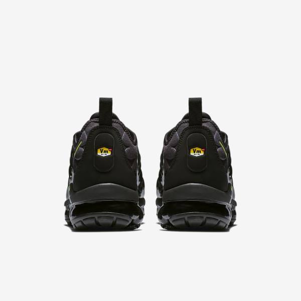 Αθλητικά Παπούτσια Nike Air VaporMax Plus ανδρικα μαυρα ασπρα | NK374SEF