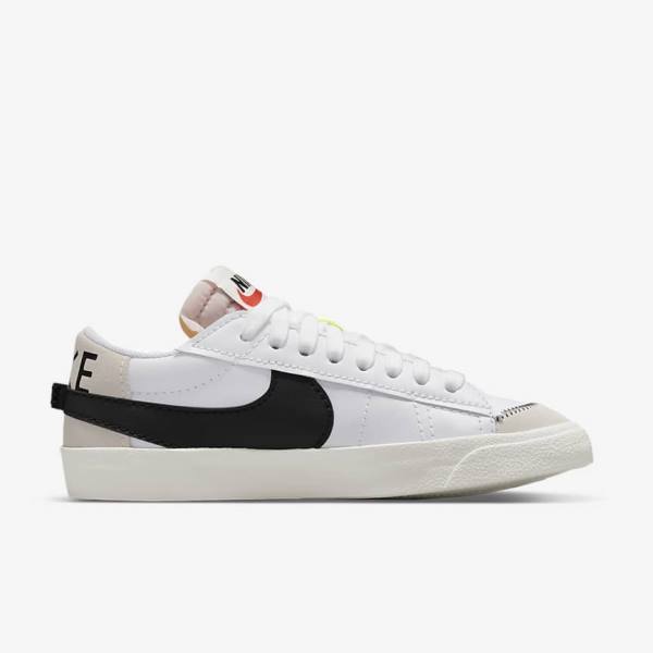 Αθλητικά Παπούτσια Nike Blazer Low 77 Jumbo ανδρικα ασπρα μαυρα | NK493MAI