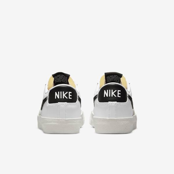 Αθλητικά Παπούτσια Nike Blazer Low 77 γυναικεια ασπρα μαυρα | NK461JUZ