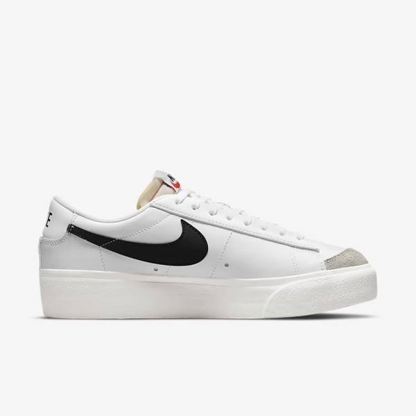 Αθλητικά Παπούτσια Nike Blazer Low flatforms γυναικεια ασπρα | NK420XAI