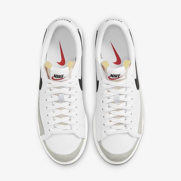 Αθλητικά Παπούτσια Nike Blazer Low flatforms γυναικεια ασπρα | NK420XAI