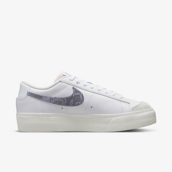 Αθλητικά Παπούτσια Nike Blazer Low flatforms γυναικεια ασπρα ανοιχτο μπλε | NK584QEM