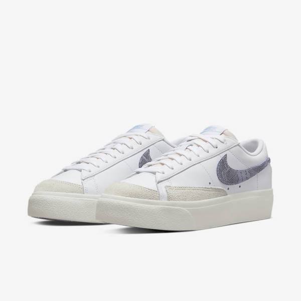 Αθλητικά Παπούτσια Nike Blazer Low flatforms γυναικεια ασπρα ανοιχτο μπλε | NK584QEM