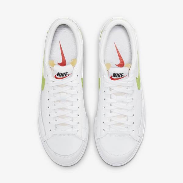 Αθλητικά Παπούτσια Nike Blazer Low flatforms γυναικεια ασπρα μαυρα ανοιχτο λεμόνι | NK745PHW