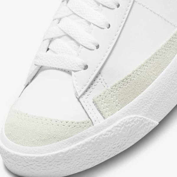 Αθλητικά Παπούτσια Nike Blazer Mid 77 Older παιδικα ασπρα μαυρα ασπρα | NK854GFR