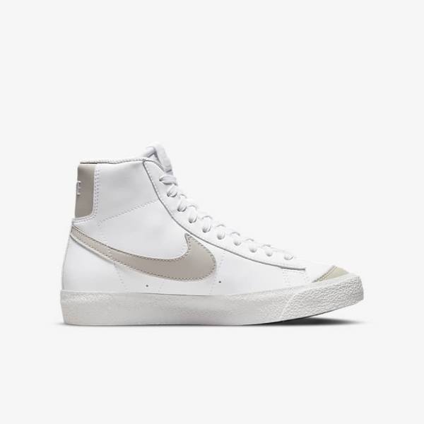 Αθλητικά Παπούτσια Nike Blazer Mid 77 SE Older παιδικα ασπρα ανοιχτο Μπεζ | NK789VAR