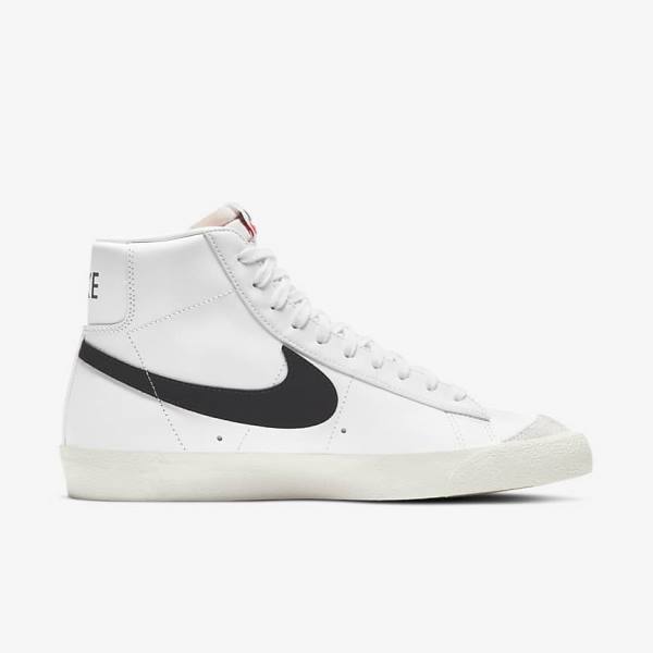 Αθλητικά Παπούτσια Nike Blazer Mid 77 Vintage ανδρικα ασπρα μαυρα | NK105LEO