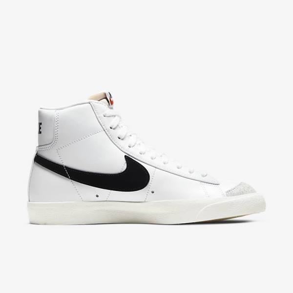 Αθλητικά Παπούτσια Nike Blazer Mid 77 Vintage γυναικεια ασπρα κοραλι μαυρα | NK752TVR