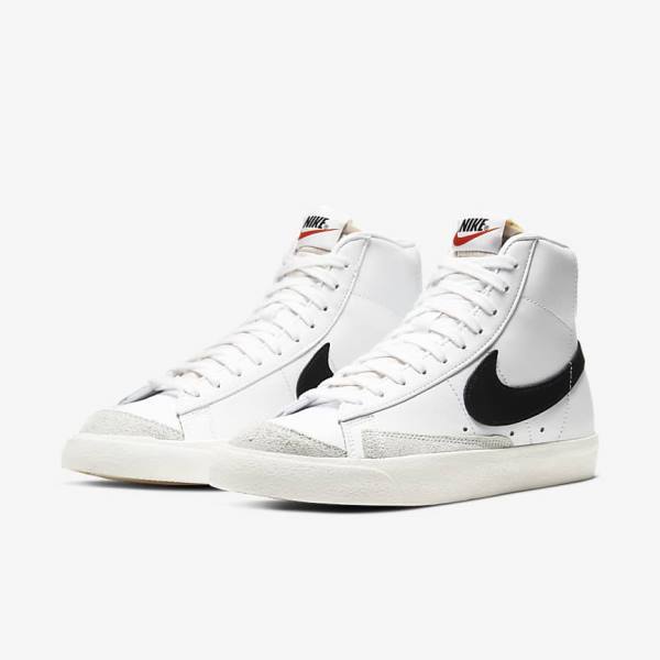 Αθλητικά Παπούτσια Nike Blazer Mid 77 Vintage γυναικεια ασπρα κοραλι μαυρα | NK752TVR