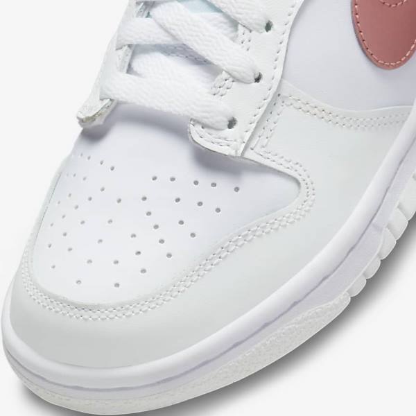 Αθλητικά Παπούτσια Nike Dunk Low Older παιδικα ασπρα μεταλλικός κοκκινα καφε | NK256BJF