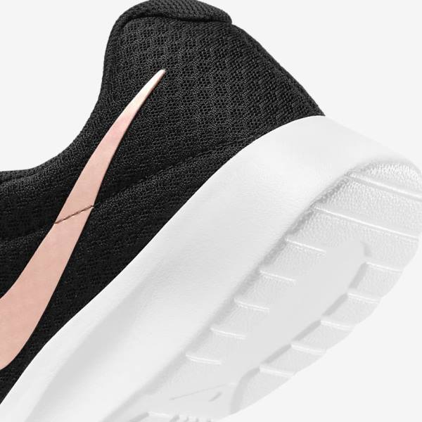 Αθλητικά Παπούτσια Nike Tanjun γυναικεια μαυρα ασπρα μεταλλικός κοκκινα καφε | NK980WFN