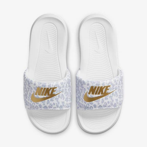 παντοφλεσ Nike Victori One Print γυναικεια ασπρα γκρι Πλατίνα μεταλλικός χρυσο χρωμα | NK916FCX