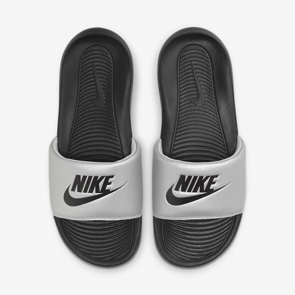 παντοφλεσ Nike Victori One γυναικεια μαυρα μεταλλικός ασημι μαυρα | NK137IOV