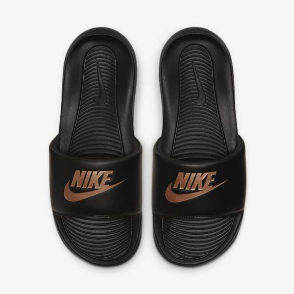 παντοφλεσ Nike Victori One γυναικεια μαυρα μεταλλικός κοκκινα καφε | NK382JCZ