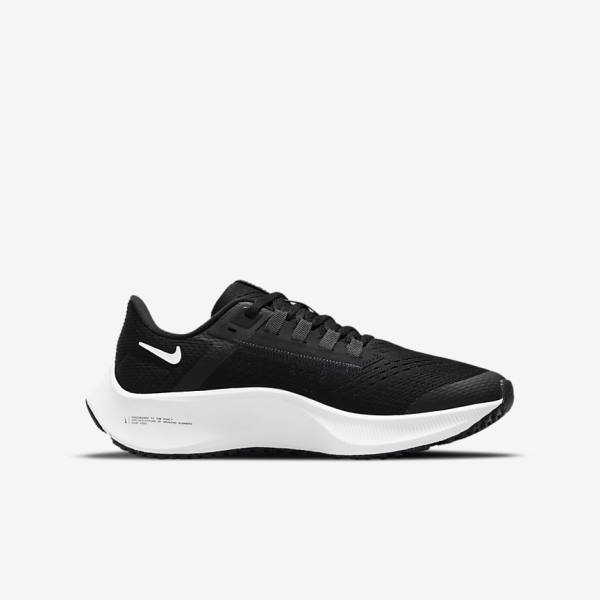 παπουτσια για τρεξιμο Nike Air Zoom Pegasus 38 Older δρομου παιδικα μαυρα σκούρο γκρι ασπρα | NK240XSI