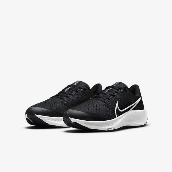 παπουτσια για τρεξιμο Nike Air Zoom Pegasus 38 Older δρομου παιδικα μαυρα σκούρο γκρι ασπρα | NK240XSI