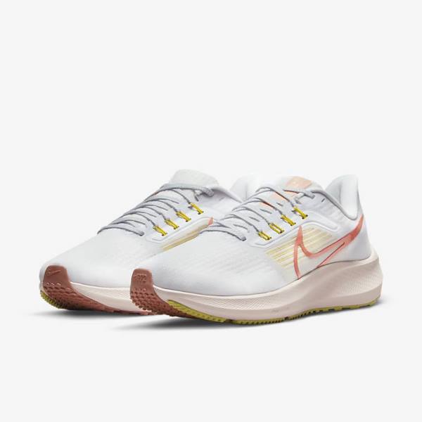 παπουτσια για τρεξιμο Nike Air Zoom Pegasus 39 δρομου γυναικεια ασπρα ανοιχτο | NK306YCT