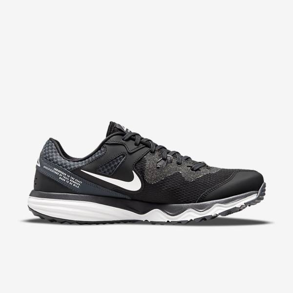 παπουτσια για τρεξιμο Nike Juniper Trail Trail ανδρικα μαυρα σκούρο γκρι ασπρα | NK927EGT