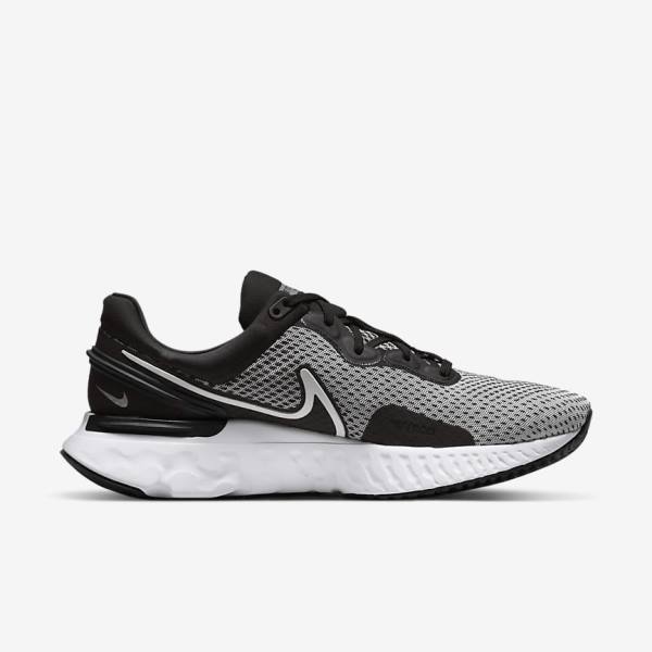 παπουτσια για τρεξιμο Nike React Miler 3 δρομου ανδρικα ασπρα μαυρα μεταλλικός ασημι | NK653RJG