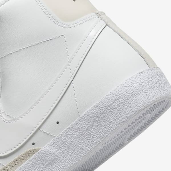 παπουτσια μπασκετ Nike Blazer Mid 77 Older παιδικα ασπρα ανοιχτο καφε ασπρα | NK089HBF