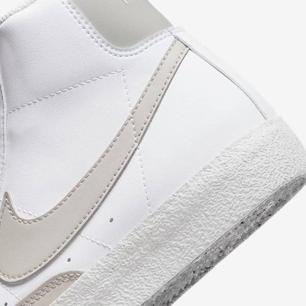 παπουτσια μπασκετ Nike Blazer Mid 77 SE Older παιδικα ασπρα ανοιχτο Μπεζ | NK657IEW