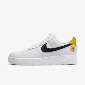 Αθλητικά Παπούτσια Nike Air Force 1 07 LV8 ανδρικα ασπρα κίτρινα μαυρα | NK548RWU