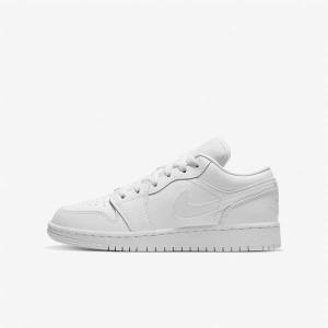 Αθλητικά Παπούτσια Nike Air Jordan 1 Low Older παιδικα ασπρα | NK318NUB