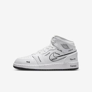 Αθλητικά Παπούτσια Nike Air Jordan 1 Mid Older παιδικα ασπρα μαυρα | NK075KYE