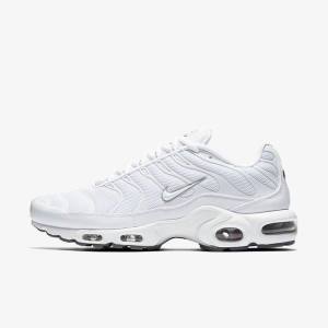 Αθλητικά Παπούτσια Nike Air Max Plus ανδρικα ασπρα μαυρα γκρι ασπρα | NK294BIZ