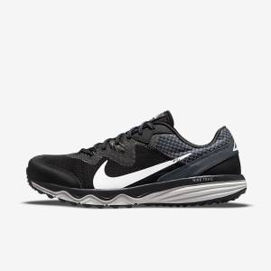 παπουτσια για τρεξιμο Nike Juniper Trail Trail ανδρικα μαυρα σκούρο γκρι ασπρα | NK927EGT
